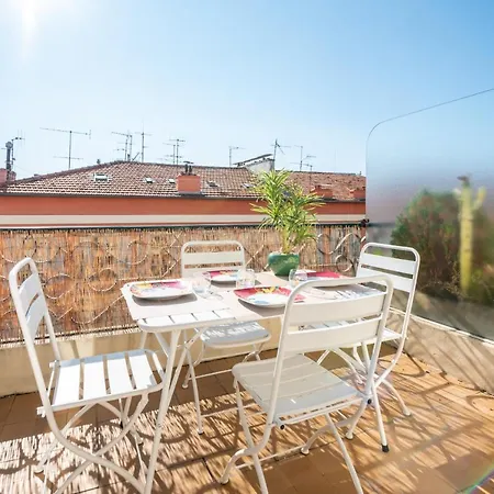 Le Voltaire Apartment